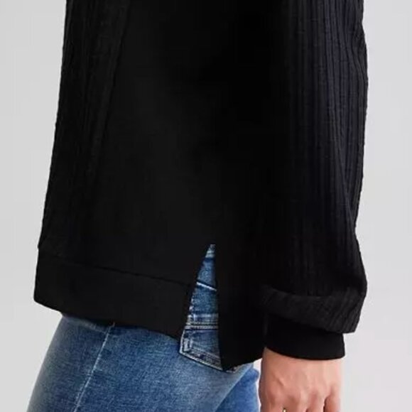 The Buckle Ribbed Knit Top - Picture 4 of 4